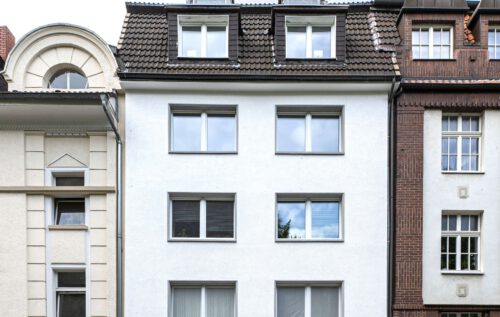 Attraktive 3,5-Zimmer-Wohnung mit gehobener Innenausstattung und Balkon, 47051 Duisburg, Etagenwohnung