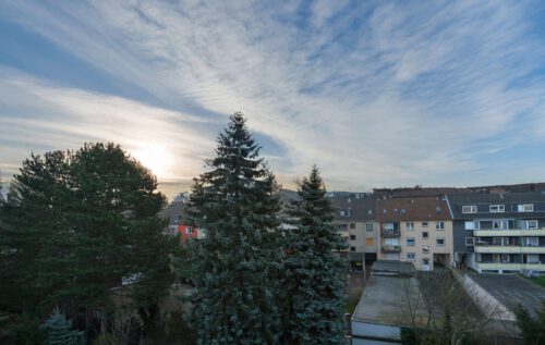 Exklusives Wohnerlebnis mit Weitblick in Duisburg – Duissern: 3-Zimmer-DG Wohnung, 47058 Duisburg, Dachgeschosswohnung