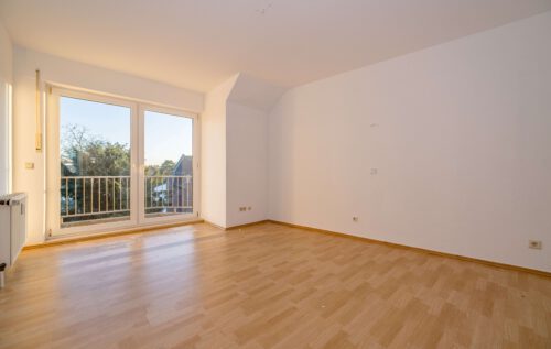 Heller Maisonette-Traum mit Balkon: 2 Etagen, Ankleide & Homeoffice, 47441 Moers, Maisonettewohnung