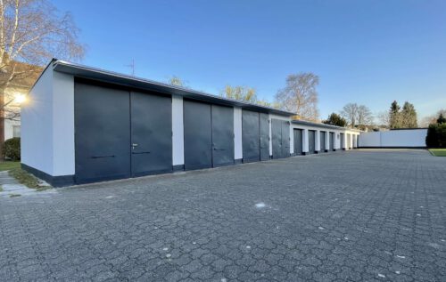 Sicher parken: Gepflegte Garage in Übergröße im Innenhof zu vermieten, 47228 Duisburg, Einzelgarage
